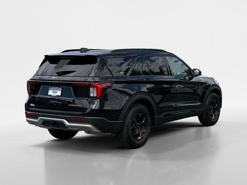 Agate Black Metallic 2026 Ford Explorer Tremor