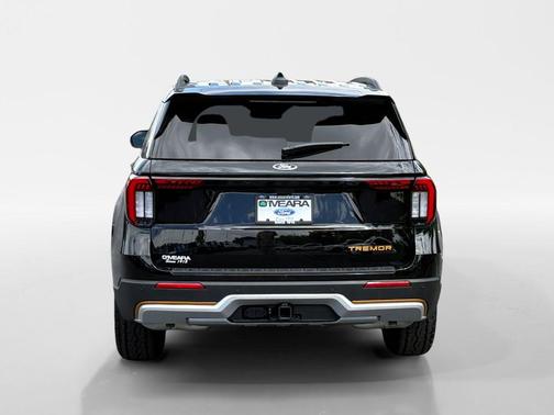Agate Black Metallic 2026 Ford Explorer Tremor