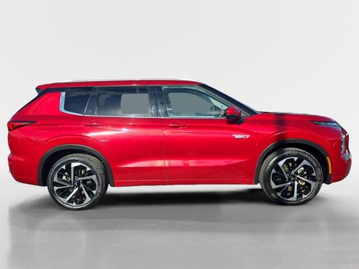 2024 Mitsubishi Outlander PHEV SEL