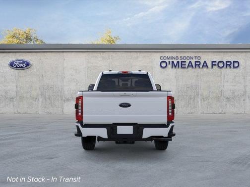 Oxford White 2026 Ford F-350 Lariat Super Duty