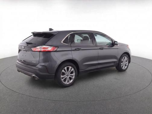 Gray Metallic 2023 Ford Edge Titanium