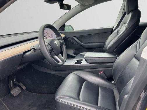 Midnight Silver Metallic 2022 Tesla Model Y Long Range