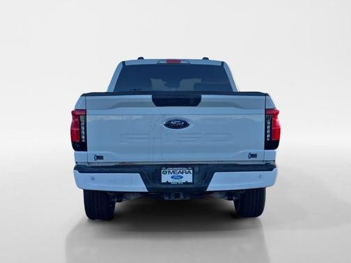 2023 Ford F-150 Lightning XLT