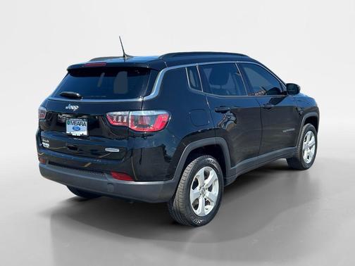 Diamond Black 2019 Jeep Compass Latitude