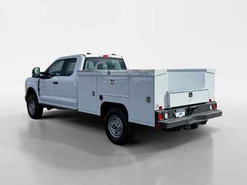 Oxford White 2026 Ford F-250 XL