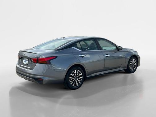 Gun Metallic 2023 Nissan Altima 2.5 SV