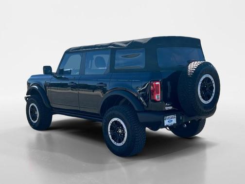 2021 Ford Bronco Base