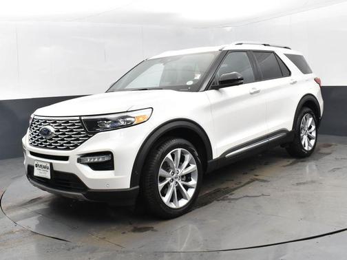 Photo 3 of 45 of 2021 Ford Explorer Platinum