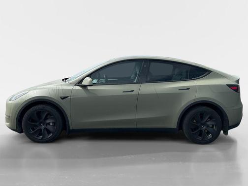 Black 2024 Tesla Model Y Long Range