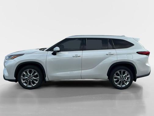 Wind Chill Pearl 2022 Toyota Highlander Limited