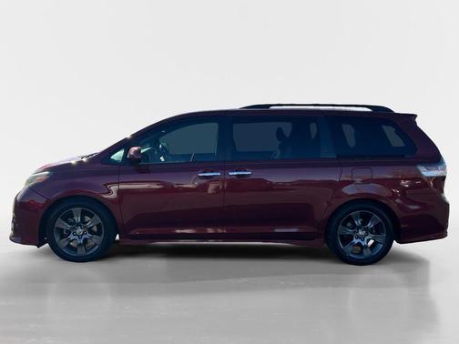 2015 Toyota Sienna SE