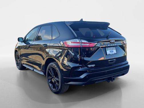 2022 Ford Edge ST Line
