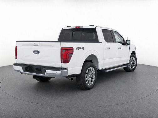 Oxford White 2024 Ford F-150 Lariat