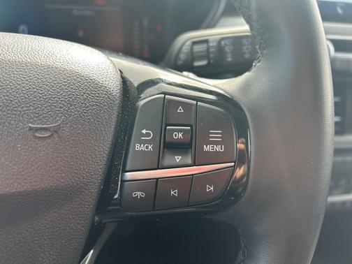 Carbonized Gray Metallic 2024 Ford Escape Active