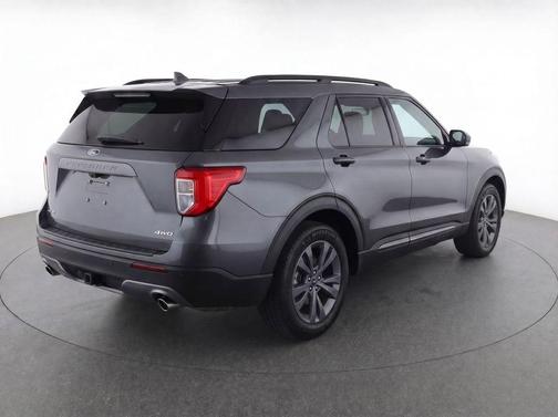 Carbonized Gray Metallic 2023 Ford Explorer XLT
