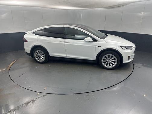 2021 Tesla Model X Long Range