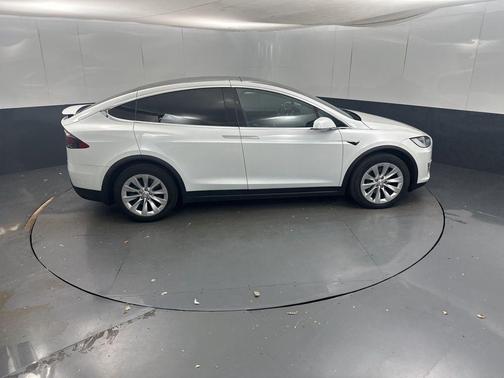 2021 Tesla Model X Long Range