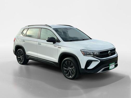 Pure White 2023 Volkswagen Taos 1.5T S