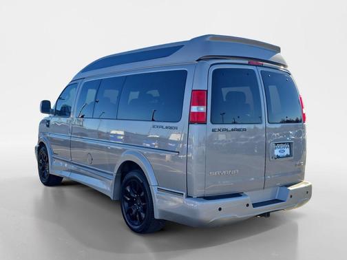 2023 GMC Savana 2500 Work Van