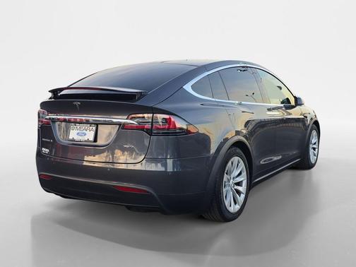 2018 Tesla Model X 75D