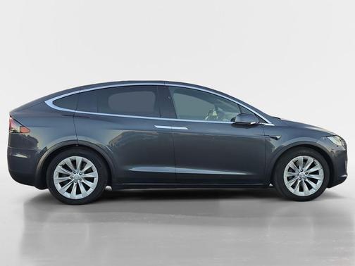 2018 Tesla Model X 75D