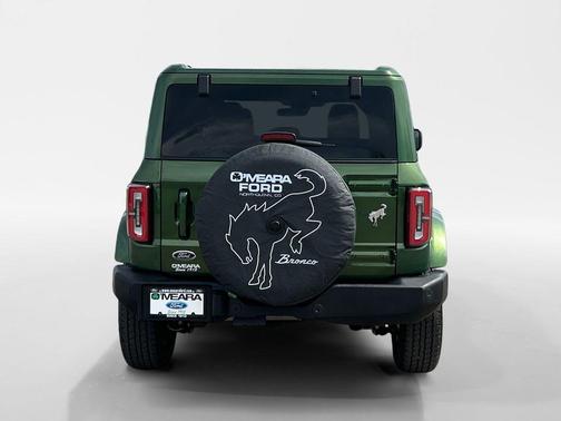 Eruption Green Metallic 2025 Ford Bronco Outer Banks