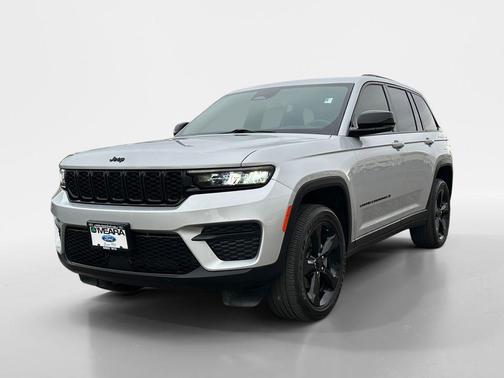 2024 Jeep Grand Cherokee Laredo