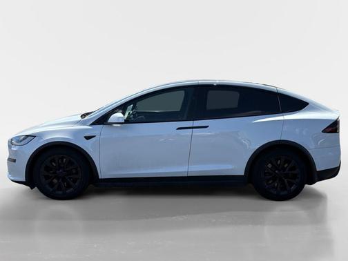 Pearl White Multi 2022 Tesla Model X Base