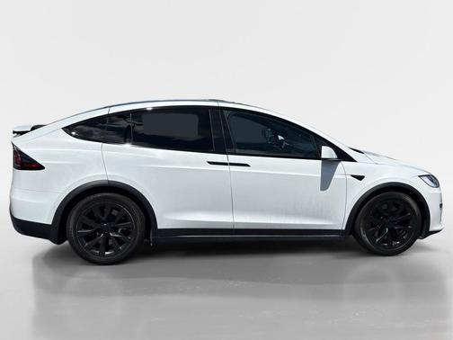Pearl White Multi 2022 Tesla Model X Base