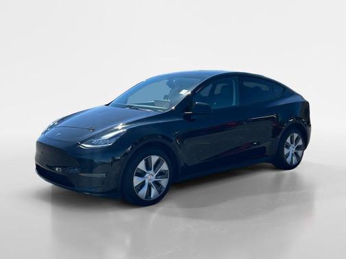 Black 2023 Tesla Model Y Long Range