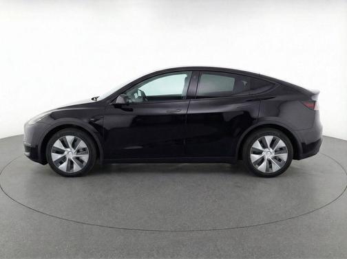 Black 2023 Tesla Model Y Long Range