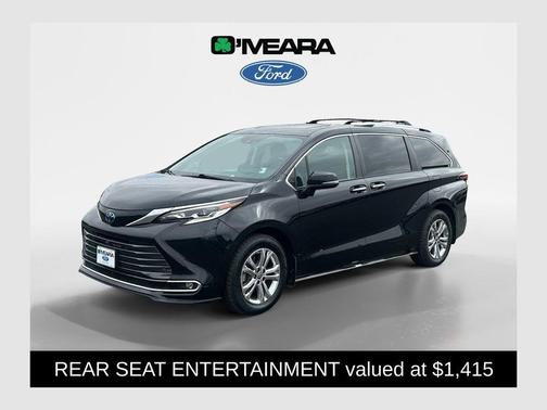 2022 Toyota Sienna Platinum 7 Passenger