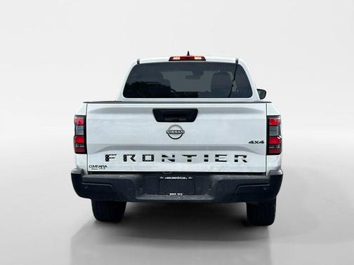 Glacier White 2022 Nissan Frontier S