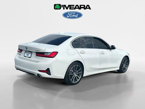 2021 BMW 330 i