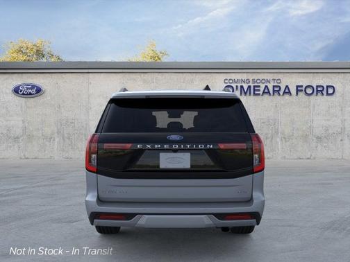 Glacier Gray Metallic 2026 Ford Expedition Max Platinum