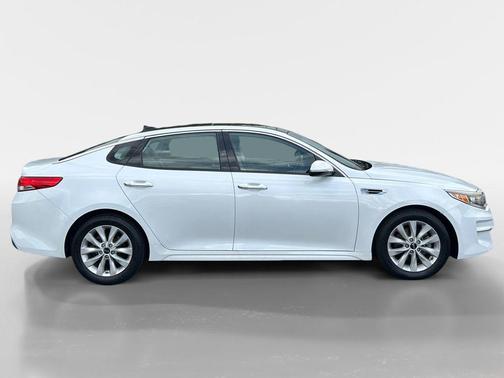 Snow White Pearl 2018 Kia Optima EX