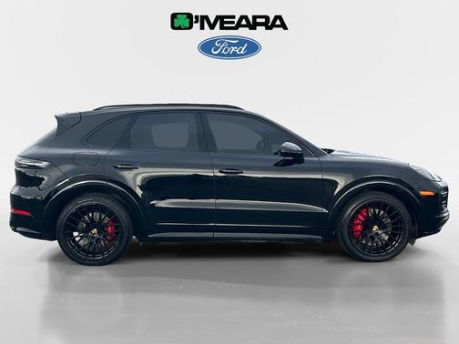 2021 Porsche Cayenne GTS