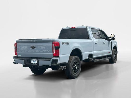 2025 Ford F-350 Lariat Super Duty