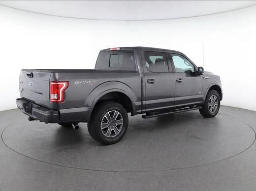 Magnetic Metallic 2016 Ford F-150 XLT