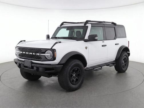 Oxford White 2023 Ford Bronco Wildtrak