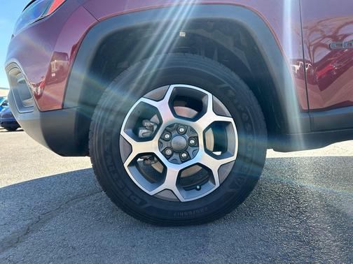 Velvet Red Pearlcoat 2022 Jeep Compass Trailhawk