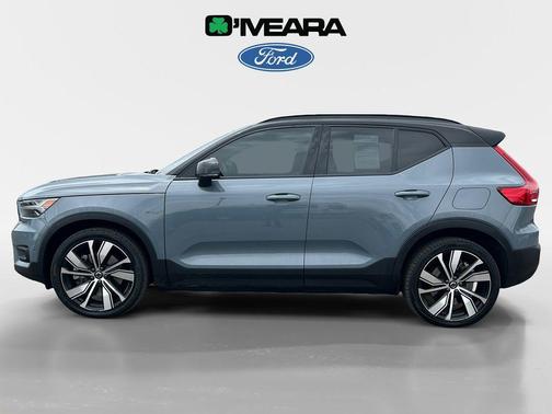 2022 Volvo XC40 Recharge Pure Electric P8 Twin Plus