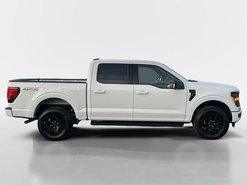 Oxford White 2025 Ford F-150 XLT