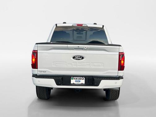 Oxford White 2025 Ford F-150 XLT