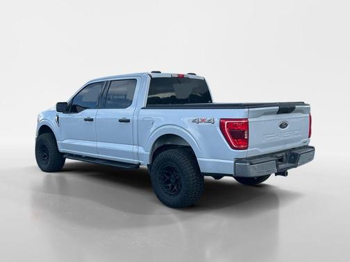 Space White Metallic 2022 Ford F-150 XLT