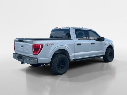 Space White Metallic 2022 Ford F-150 XLT
