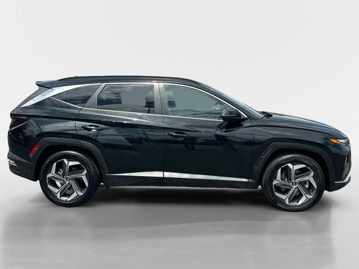 Phantom Black 2022 Hyundai TUCSON SEL