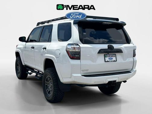 2020 Toyota 4Runner Venture