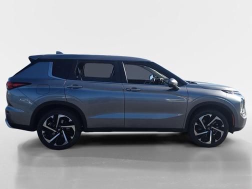 2024 Mitsubishi Outlander SE Black Edition