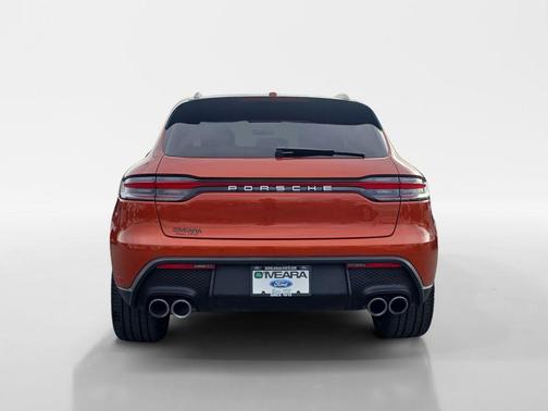 2023 Porsche Macan Base